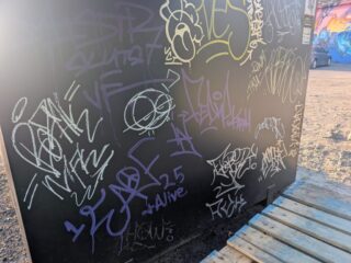 PXL_20250909_231457441