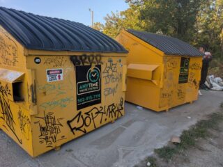 PXL_20250909_231543787